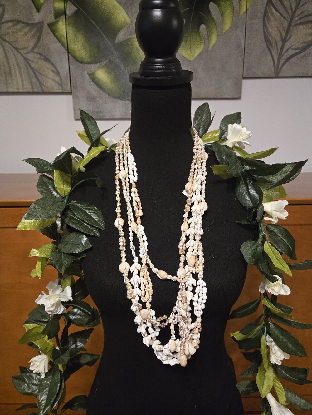Handcrafted seashell Necklace LOT 4